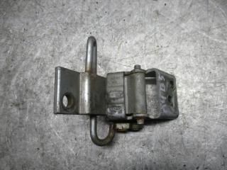 петля двери Audi A4 B5 1998, 8D0831411