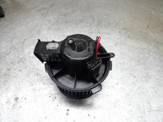 моторчик печки Peugeot 206 1 поколение 2000, 1.4 л., бензин, МКПП, хетчбэк 5 дв.