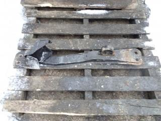 балка под радиатор Mitsubishi Carisma 1 поколение [рестайлинг] 2002, 1.9 л., дизель, МКПП, хетчбэк 5 дв.