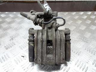 суппорт задний правый Audi A3 8P [2-й рестайлинг] 2013, 1.2 л., бензин, МКПП, хетчбэк 5 дв.