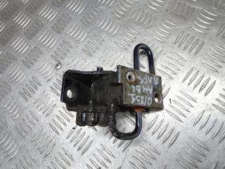 петля двери Audi A4 B6 2003, 2.0 л., бензин, МКПП, седан, 8E0831411
