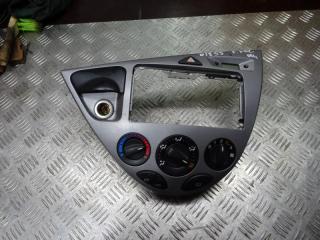 блок управления печки / климат-контроля Ford Focus 1 поколение [рестайлинг] 2004, 1.6 л., бензин, МКПП, универсал