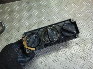 блок управления печки / климат-контроля Volkswagen Golf 3 поколение 1995, 1.4 л., бензин, МКПП, хетчбэк 5 дв., 1N081904A