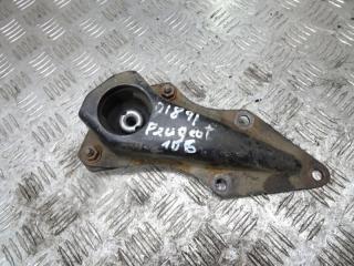 кронштейн двигателя Peugeot 106 1 поколение [рестайлинг] 2001, 1.1 л., бензин, МКПП, хетчбэк 5 дв., M810621