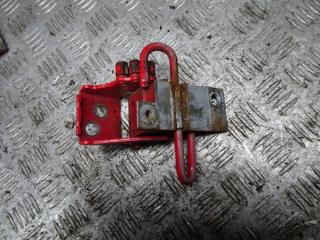 петля двери Audi A4 B5 [рестайлинг] 2000, 1.6 л., бензин, МКПП, универсал