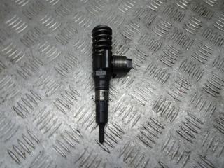 форсунка Volkswagen Touran 1 поколение 2004, 2.0 л., дизель, 03G130073B