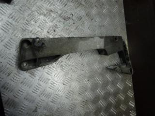 кронштейн КПП BMW 3 серия E46 2002, 3.0 л., бензин, 6750856