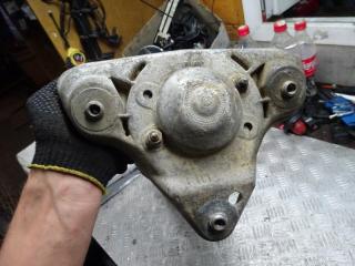 стойка передняя левая Audi A4 B6 2002, 8D0413031AC