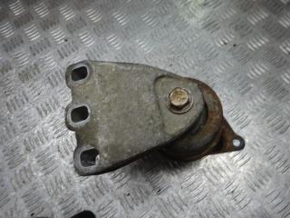 подушка крепления двигателя Volkswagen Transporter T5 2008, 1.9 л., дизель, МКПП, микроавтобус, V05006