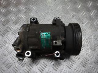 компрессор кондиционера Renault Logan 1 поколение 2006, 8200117767