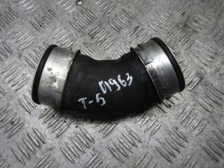 патрубок интеркулера Volkswagen Transporter T5 2006, 1.9 л., дизель, МКПП, микроавтобус, 7H0145790E