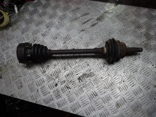 полуось передняя левая (приводной вал, ШРУС) Volkswagen Polo 3 поколение 1997, 1.4 л., бензин