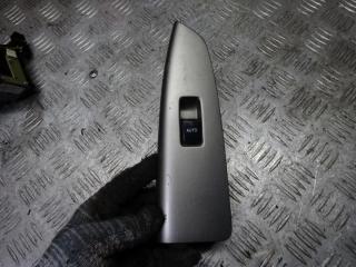 кнопка стеклоподъемника Toyota Corolla Verso 1 поколение E121 2003, 2.0 л., дизель, МКПП, хетчбэк 5 дв., 8403013030