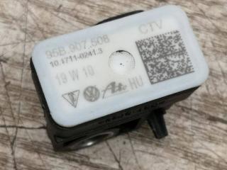 датчик удара Porsche Macan 1 поколение 2019, 3.0 л., бензин, правый руль, 95B907508