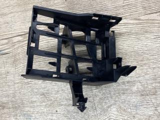 кронштейн (крепление) Porsche Macan 1 поколение 2019, 3.0 л., бензин, правый руль, 95B907461