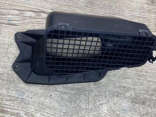 воздухозаборник Porsche Macan 1 поколение 2019, 3.0 л., бензин, правый руль, 8K2819904