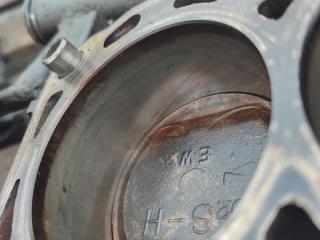 блок цилиндров Mitsubishi Carisma 1 поколение 1998, 1.6 л., бензин, 4G92