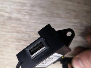 разъем AUX / USB Alfa Romeo 2018, 2.0 л., бензин, АКПП, полный привод, 50548751