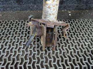 стойка передняя левая Renault Megane 1 поколение 1999, 1.6 л., бензин, АКПП, хетчбэк 5 дв.