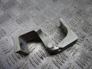 петля двери Volkswagen Transporter T5 2006