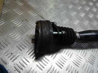 полуось передняя правая (приводной вал, ШРУС) Volkswagen Polo 4 поколение 2005, 1.4 л., бензин