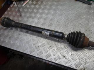 полуось передняя правая (приводной вал, ШРУС) Volkswagen Polo 4 поколение 2005, 1.2 л., бензин, МКПП, хетчбэк 5 дв.