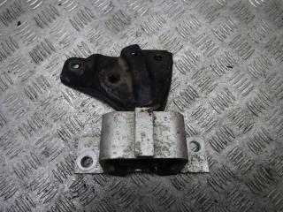 подушка крепления двигателя Dacia Logan 1 поколение [рестайлинг] 2010, 1.6 л., бензин, МКПП, универсал, 805581