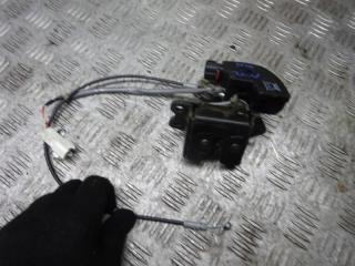 замок багажника Toyota Corolla Verso 1 поколение E121 2003, 2.0 л., дизель, МКПП, хетчбэк 5 дв., 1015283000