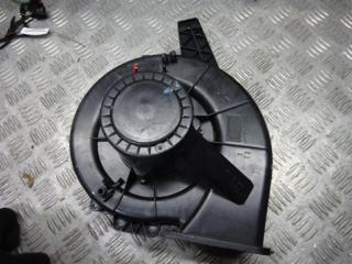 моторчик печки Volkswagen Polo 4 поколение 2005, 1.2 л., бензин, МКПП, хетчбэк 5 дв., 6Q1819015H