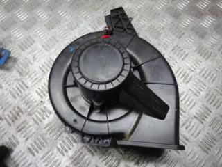 моторчик печки Volkswagen Fox 2 поколение 5Z 2005, 1.4 л., бензин, МКПП, хетчбэк 5 дв.