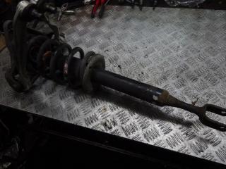 стойка передняя правая Audi A4 B6 2004, 2.0 л., бензин, МКПП, универсал