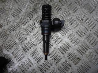 форсунка Volkswagen Golf 3 поколение 2000, 1.9 л., дизель, 038130073AQ