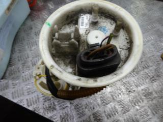 насос топливный Audi A4 B6 2004, 2.0 л., бензин, МКПП, универсал, 051L