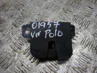 замок багажника Volkswagen Polo 4 поколение 2004, 1.2 л., бензин, МКПП, хетчбэк 5 дв., 3B9827505B