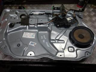 стеклоподъемник передний левый Volkswagen Polo 4 поколение 2005, 1.2 л., бензин, МКПП, хетчбэк 5 дв., 6Q4837755