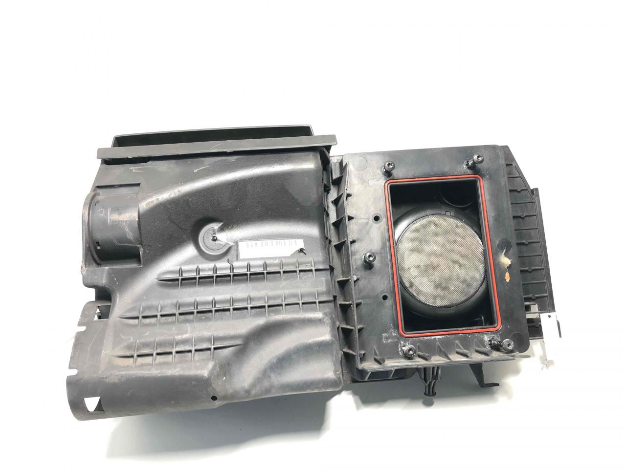 корпус воздушного фильтра Volvo C70 2 поколение 2008, 2.4 л., i, бензин, АКПП, передний привод, 30677532, 4613785900, 5658471 - фото №1