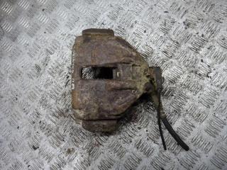 суппорт передний правый Mercedes-Benz Sprinter W901-904 2000