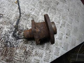 ступица задняя левая Volkswagen Passat B5 1997, 1.6 л., бензин, МКПП, седан