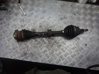 полуось передняя левая (приводной вал, ШРУС) Volkswagen Golf 4 поколение 2001, 1.6 л., бензин, АКПП