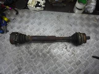 полуось передняя левая (приводной вал, ШРУС) Volkswagen Passat B5 2000, 1.6 л., бензин