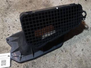 воздухозаборник Porsche Macan 1 поколение 2018, 3.0 л., бензин, АКПП, полный привод, правый руль, 8K2819904