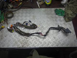 проводка Renault Scenic 2 поколение 2005, 1.6 л., бензин, МКПП, минивэн, 8200235816