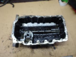 масляный поддон Volkswagen Golf 4 поколение 2005, 2.0 л., дизель, 03G103603AB, 1J0907660C