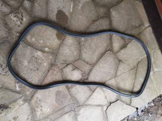 уплотнитель двери Porsche Macan 1 поколение 2018, 3.0 л., бензин, АКПП, полный привод, правый руль, 95B831721B