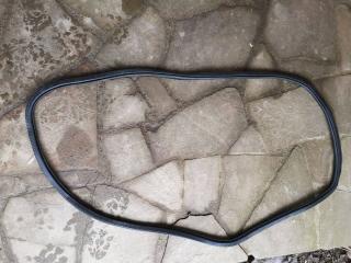 уплотнитель двери Porsche Macan 1 поколение 2018, 3.0 л., бензин, АКПП, полный привод, правый руль, 95B833721B