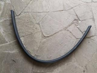 уплотнитель подкапотного пространства Porsche Macan 1 поколение 2018, 3.0 л., бензин, АКПП, полный привод, правый руль, 95B823737