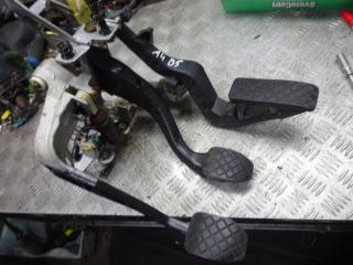 узел педальный (блок педалей) Audi A4 B5 1999, 8D1721117D