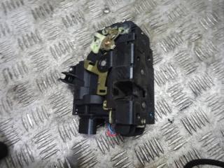 замок двери передней правой Volkswagen Beetle 2 поколение 2000, 3B1837016A