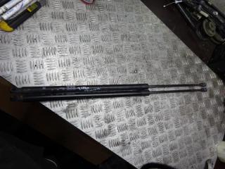 амортизатор крышки багажника (3-5 двери) Opel Combo 4 поколение (D) 2011, 1.6 л., дизель, МКПП, минивэн, 51913296