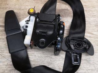 ремень безопасности Porsche Macan 1 поколение 2015, 3.0 л., дизель, 95B857705C